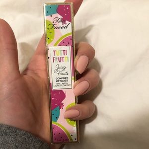 NEW too faced lip gloss